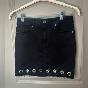 GOOD AMERICAN - LIKE NEW - black denim grommet mini skirt